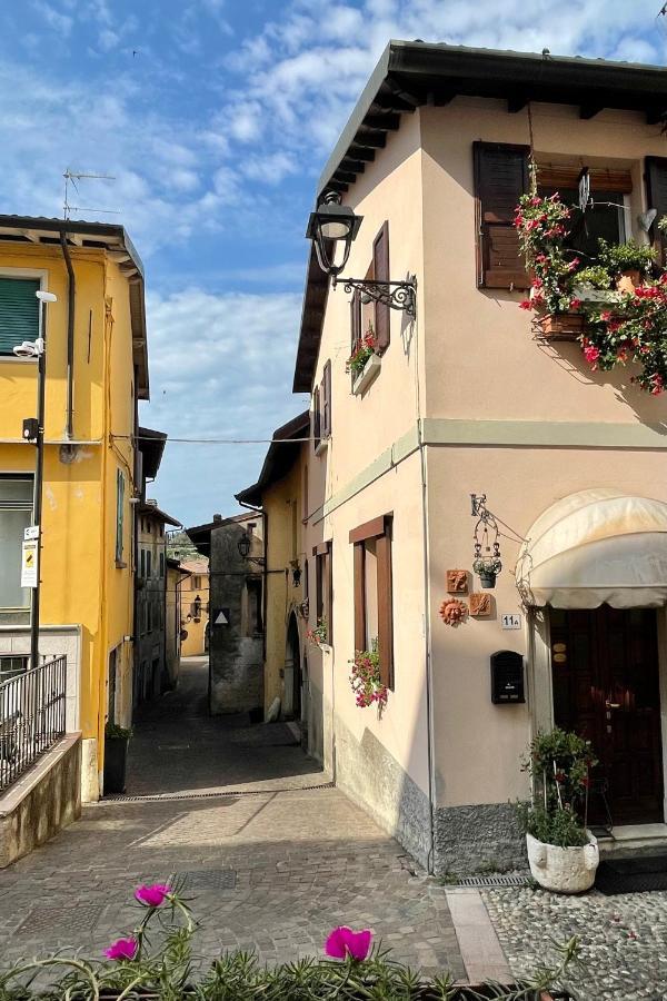 Апартаменти Borgo Dei Sogni Сан-Феліче-дель-Бенако Екстер'єр фото