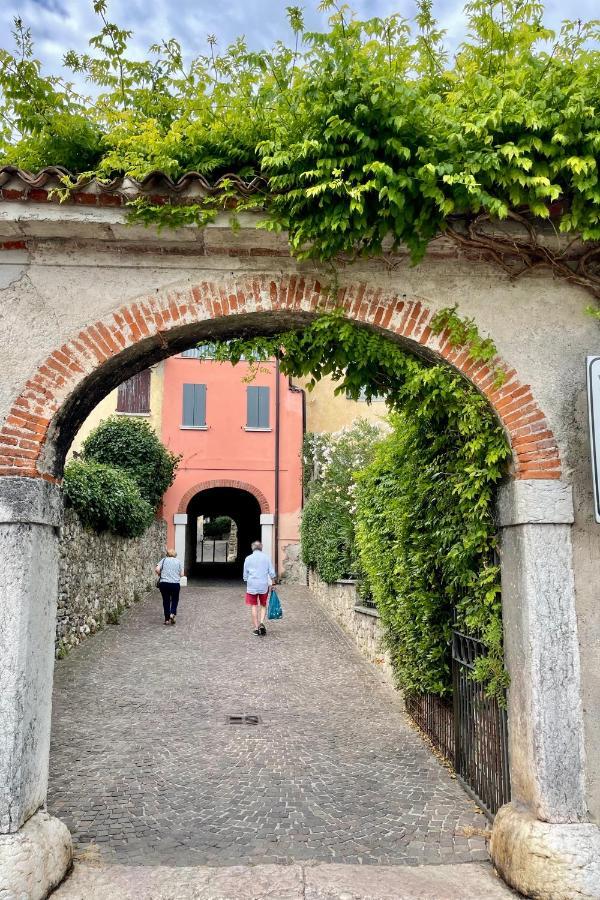 Апартаменти Borgo Dei Sogni Сан-Феліче-дель-Бенако Екстер'єр фото