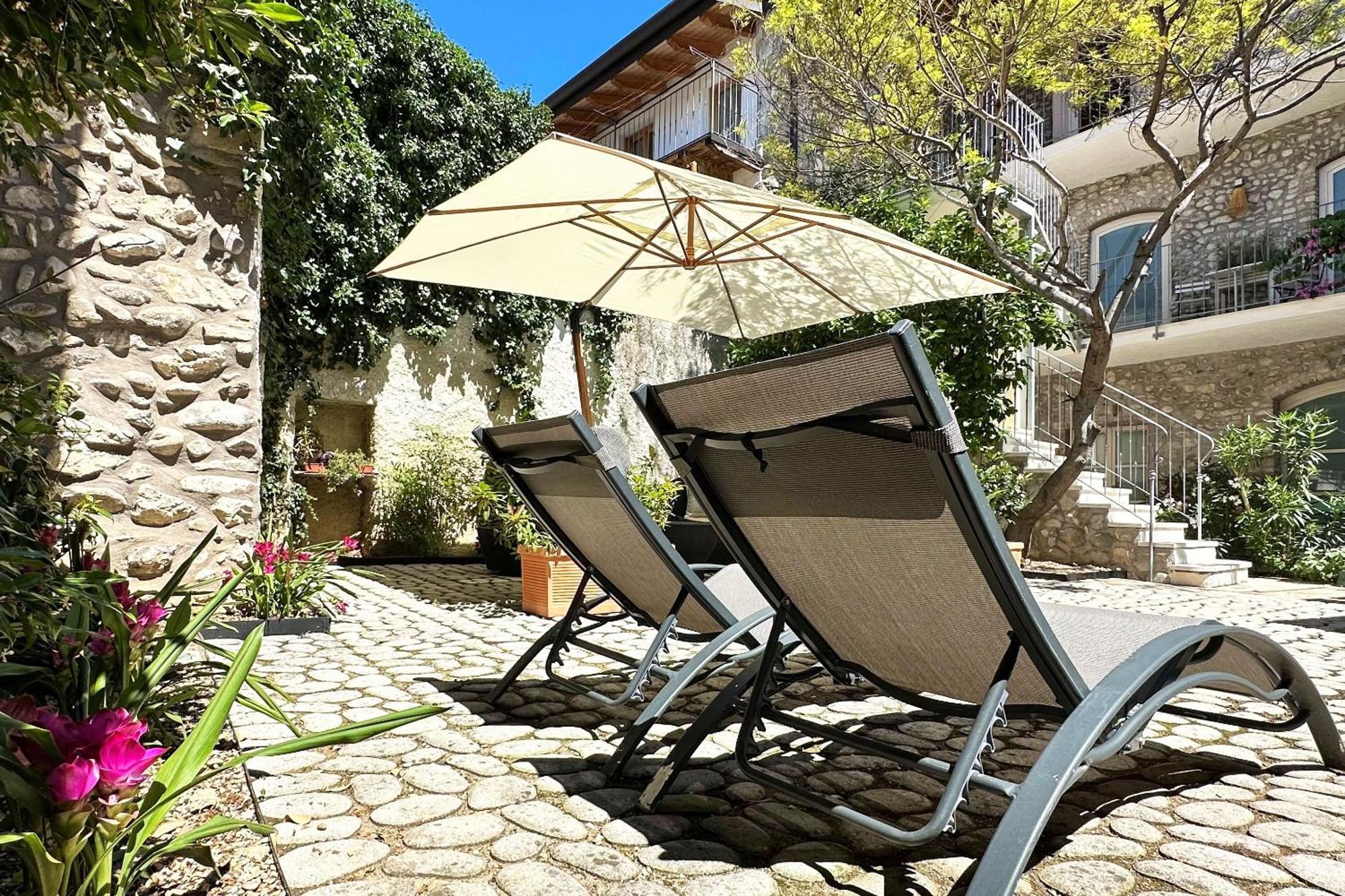 Апартаменти Borgo Dei Sogni Сан-Феліче-дель-Бенако Екстер'єр фото